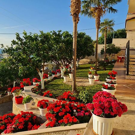 Villa Meminaj Vlorë エクステリア 写真