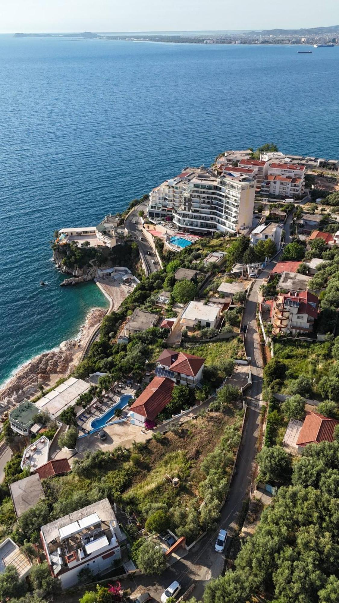 Villa Meminaj Vlorë エクステリア 写真