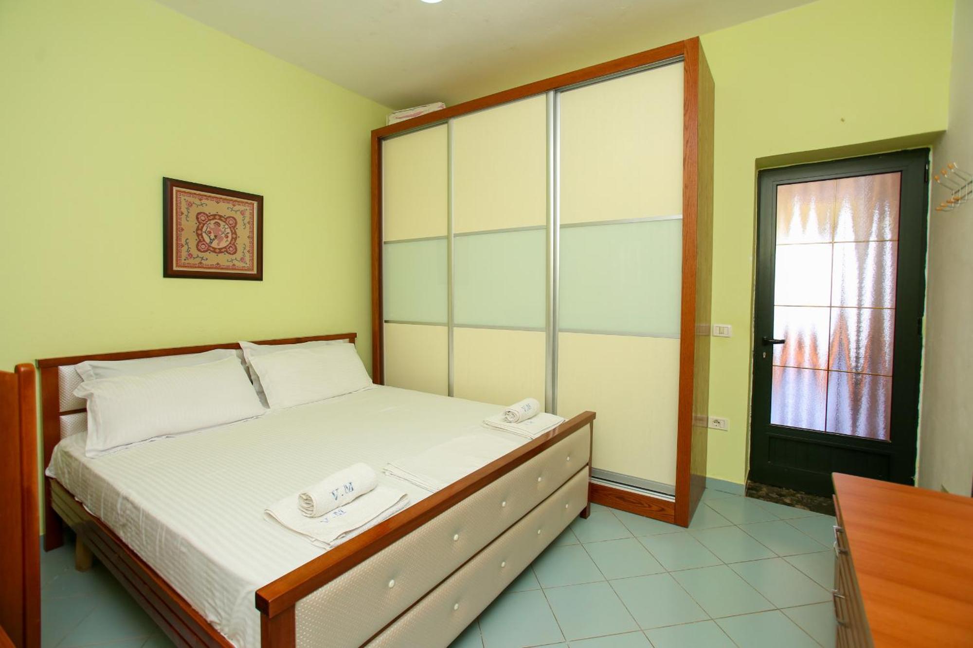 Villa Meminaj Vlorë エクステリア 写真