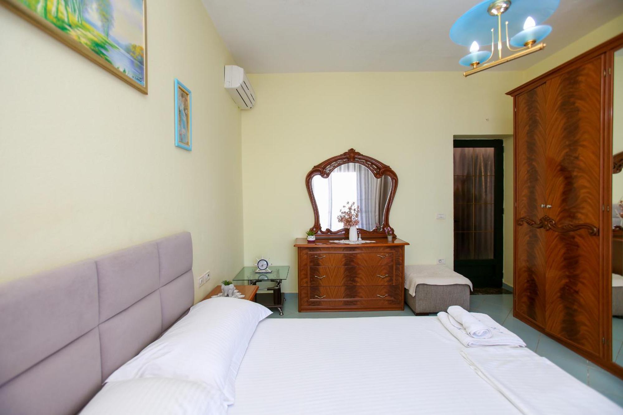Villa Meminaj Vlorë エクステリア 写真