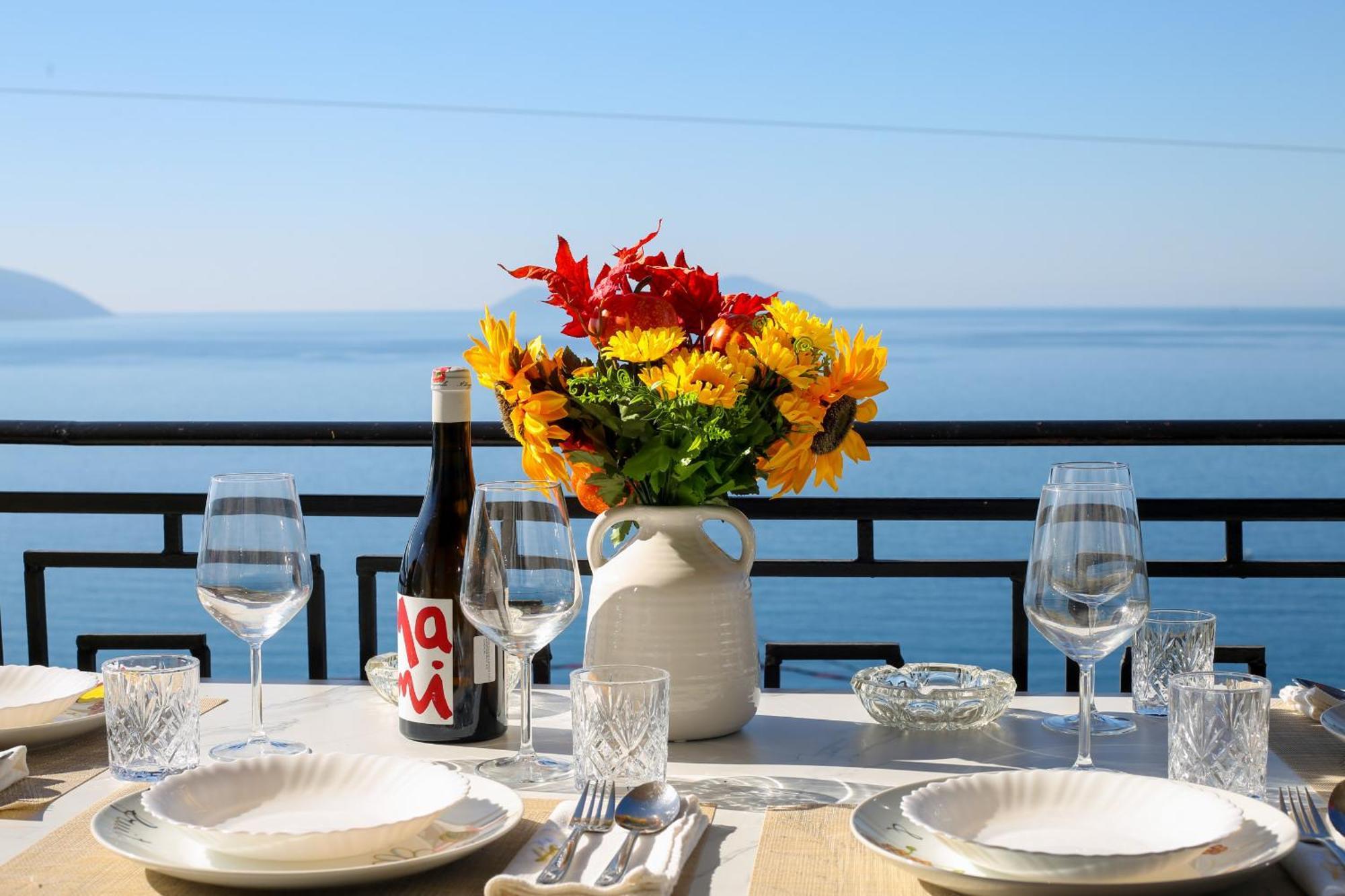 Villa Meminaj Vlorë エクステリア 写真