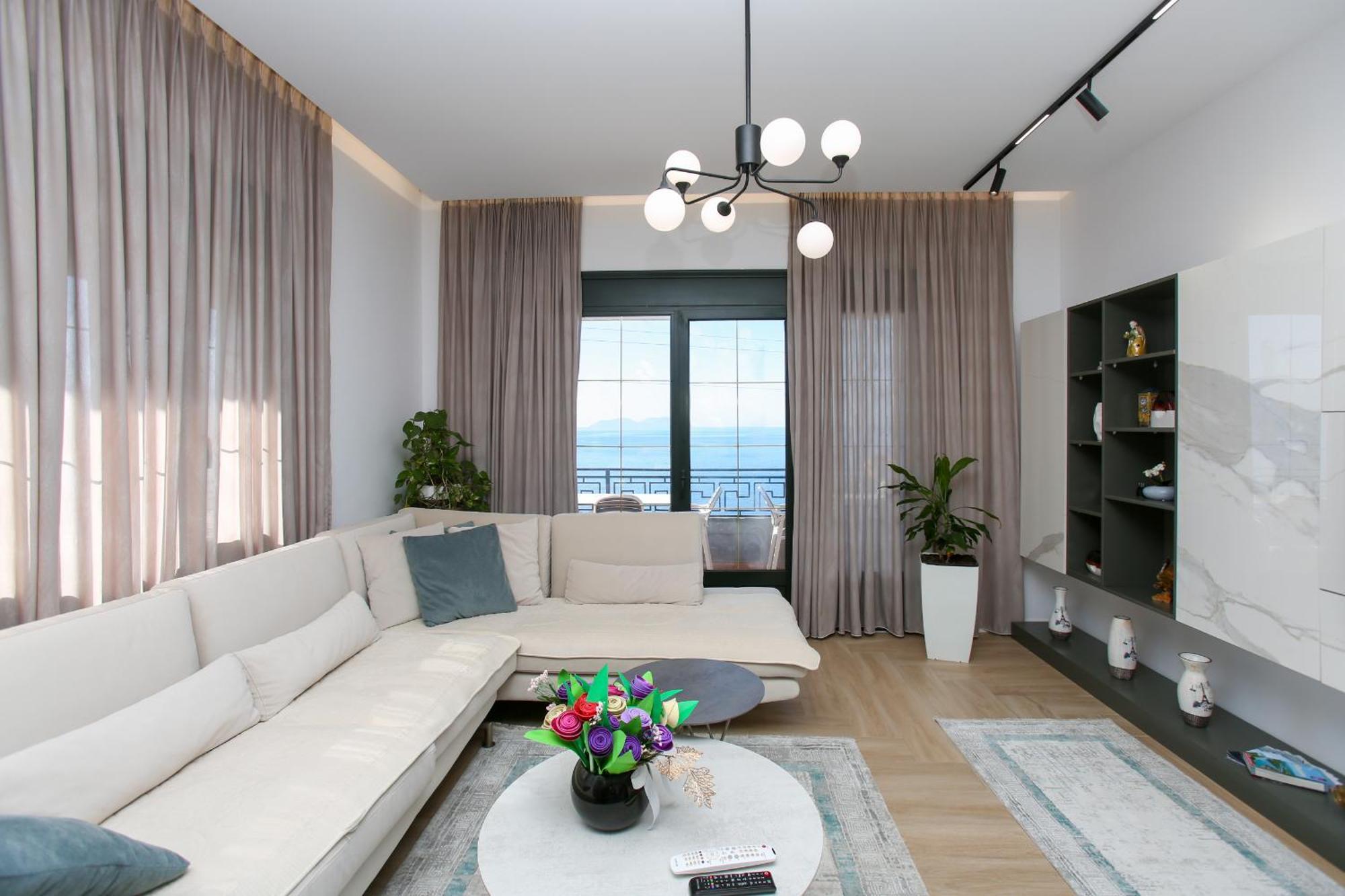 Villa Meminaj Vlorë エクステリア 写真